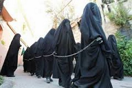 داعش يبيع 100 مختطفة سورية في الفلوجة
